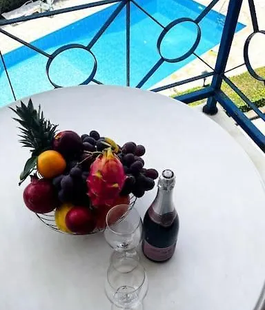 Sea Breeze Apartament *