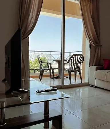 Sea Breeze Apartment